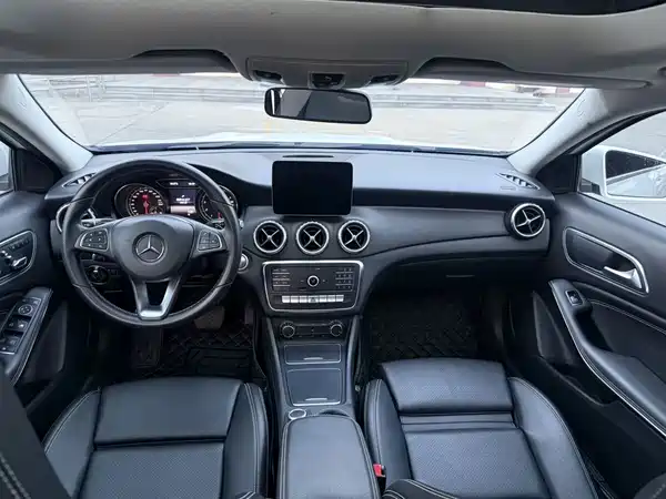 Mercedes-Benz GLA 2017
