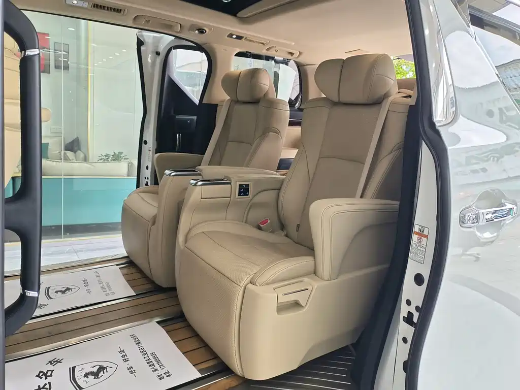 Toyota Alphard 2021 — фото 2
