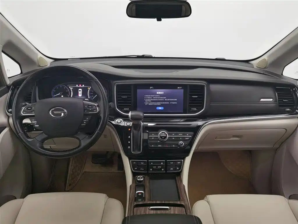 GAC Motor Trumpchi M8 2018 — фото 5