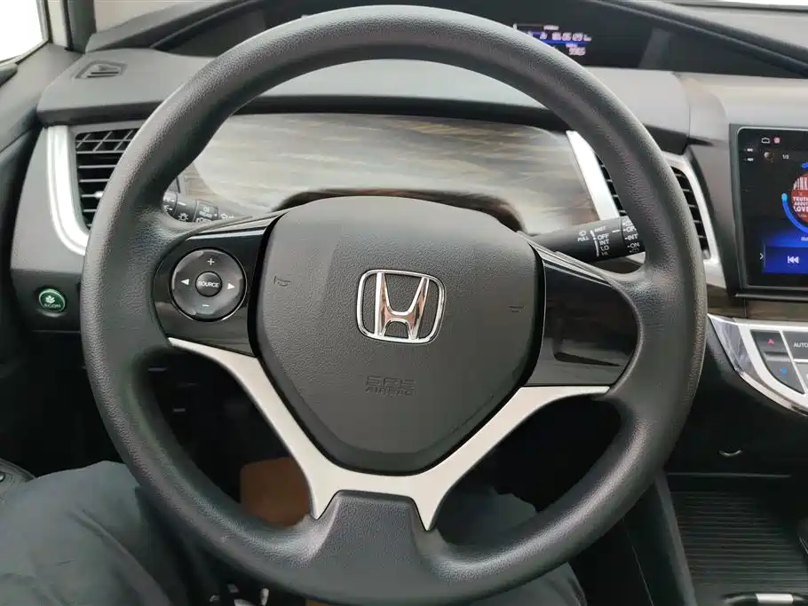 Honda Jade 2018 — фото 15