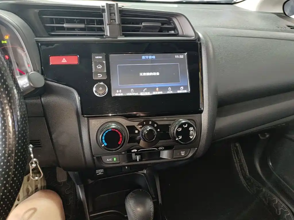 Honda Fit 2017 — фото 13