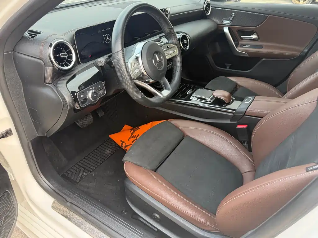 Mercedes-Benz A-Class 2020 — фото 5