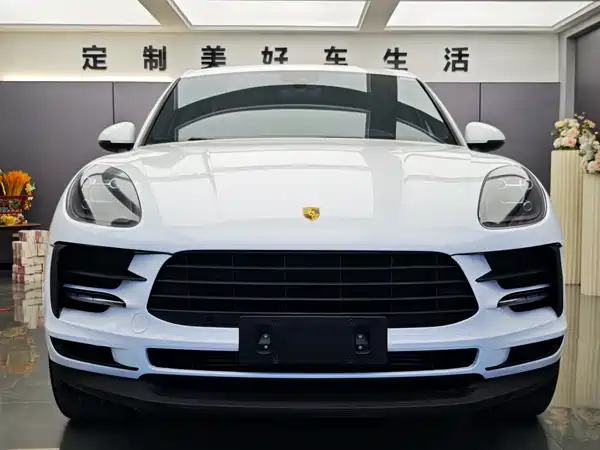 Porsche Macan 2020