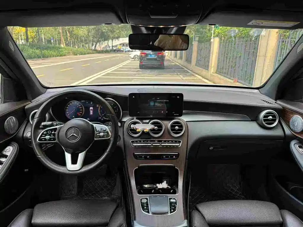 Mercedes-Benz GLC 2021