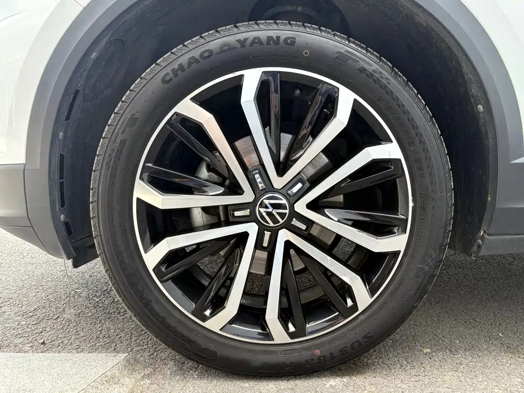 Volkswagen T-Roc 2021 — фото 12