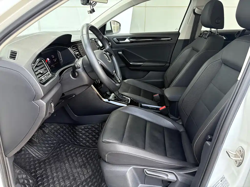 Volkswagen T-Roc 2021