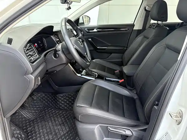 Volkswagen T-Roc 2021