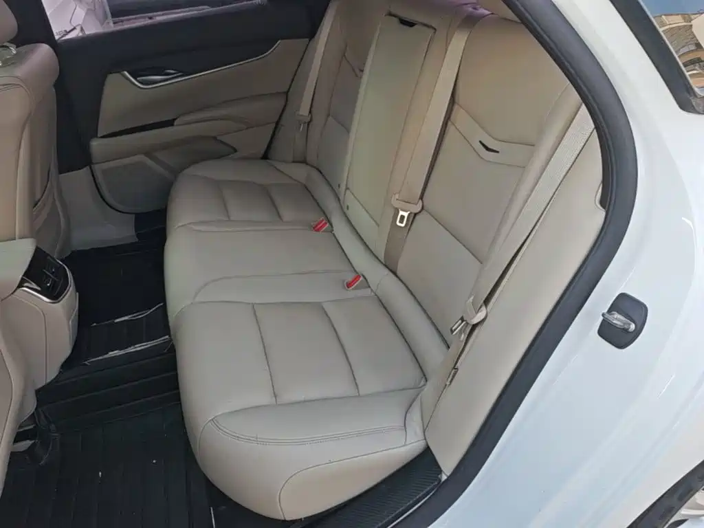 Cadillac XTS 2017 — фото 17