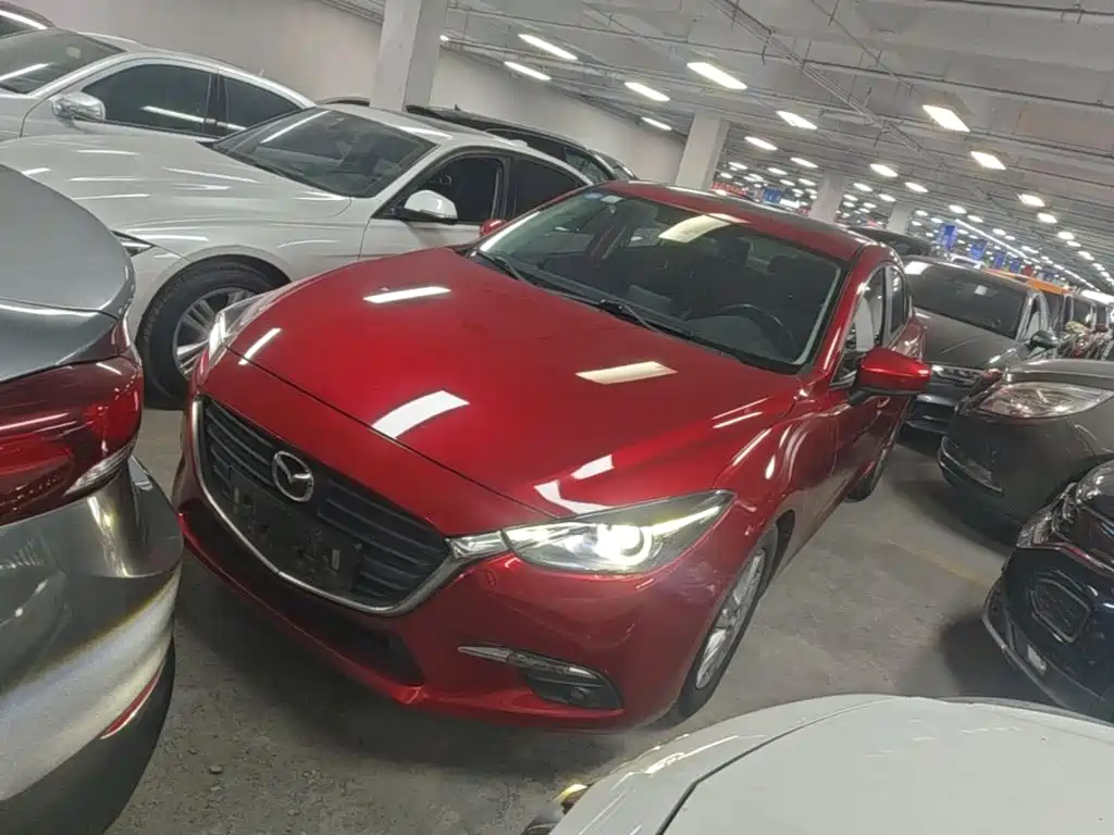 Mazda 3 Axela 2018 — фото 1