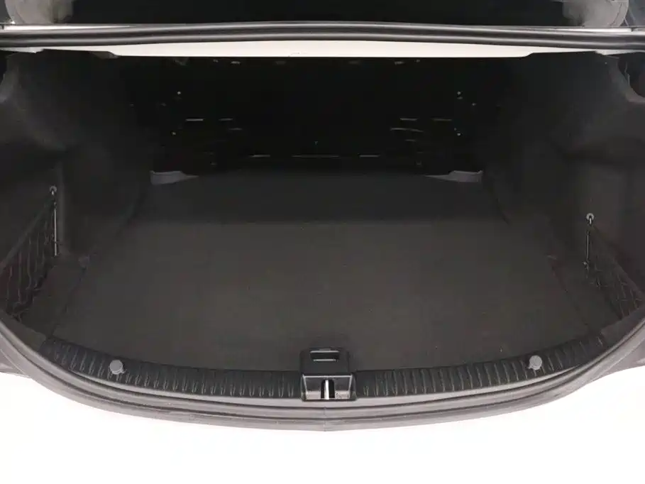 Mercedes-Benz C-Class 2020 — фото 17
