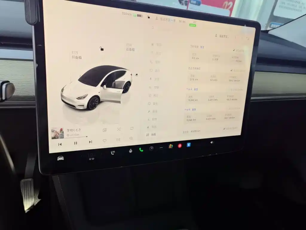 Tesla Model Y 2023 — фото 13