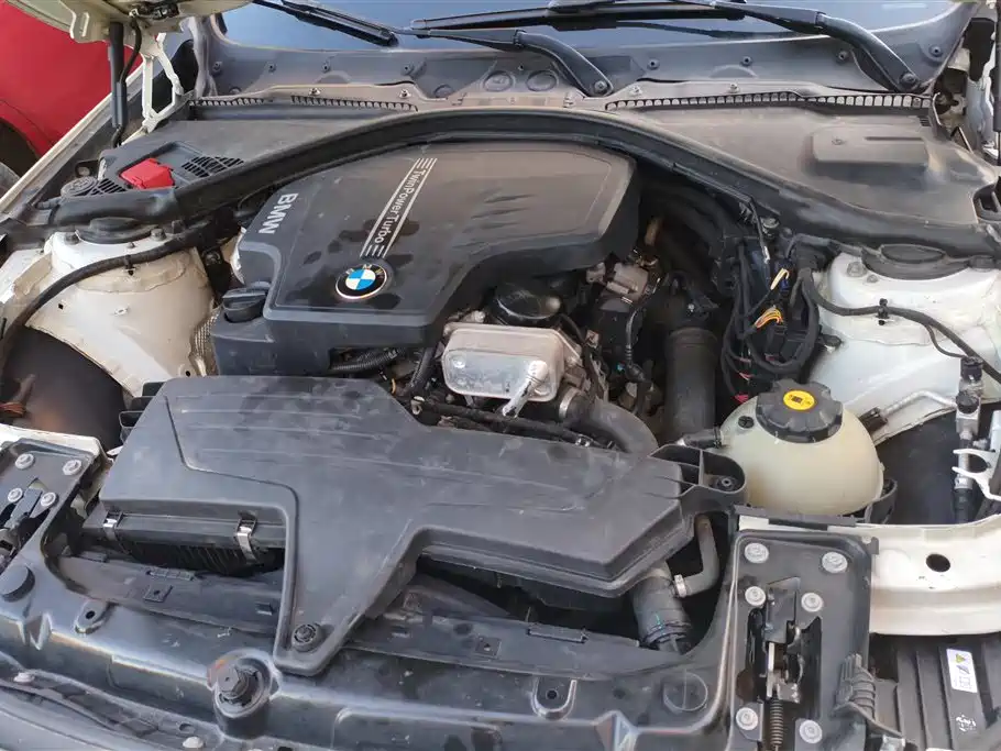 BMW 3 Series 2014 — фото 10