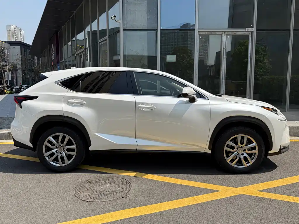 Lexus NX 2017 — фото 4