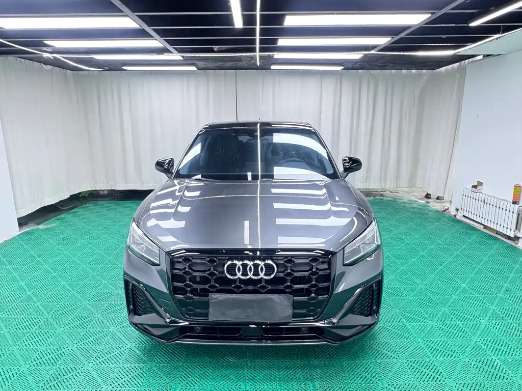 Audi Q2L 2023 — фото 2