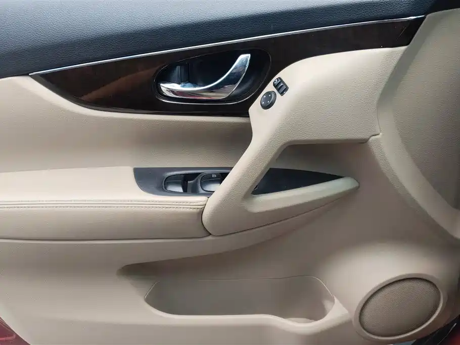 Nissan X-Trail 2015 — фото 7