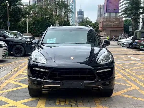 Porsche Cayenne 2011