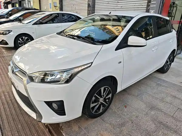 Toyota Yaris L 2016