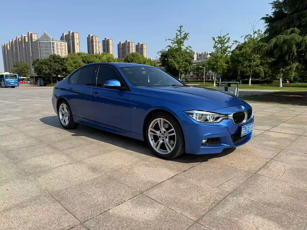 BMW 3 Series 2017 — фото 1