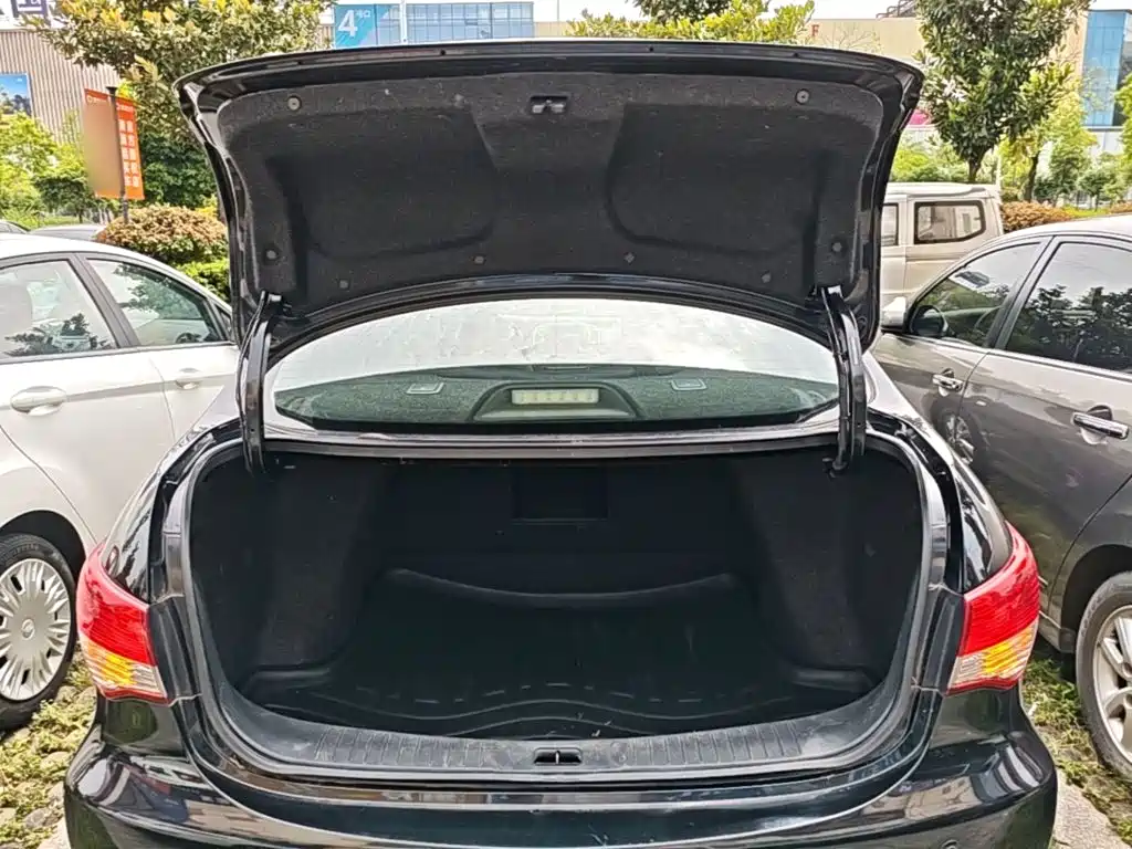 Nissan Sylphy 2019 — фото 19