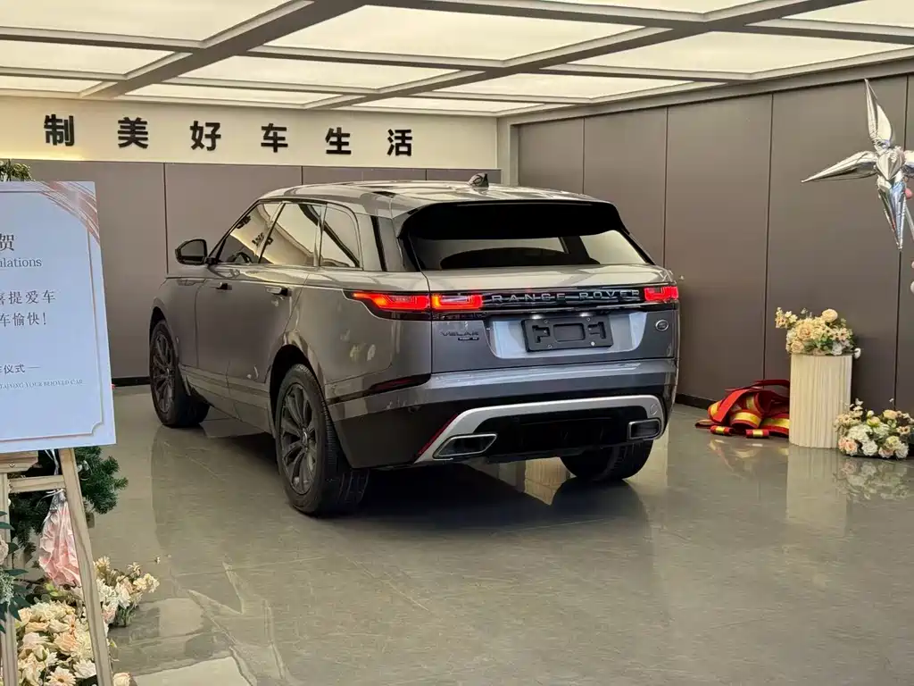 Land Rover Velar 2019 — фото 9