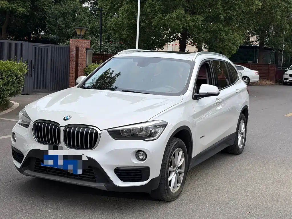 BMW X1 2017 — фото 2
