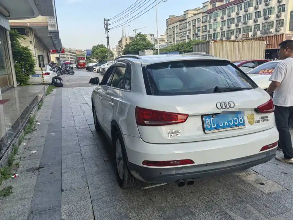 Audi Q3 2015