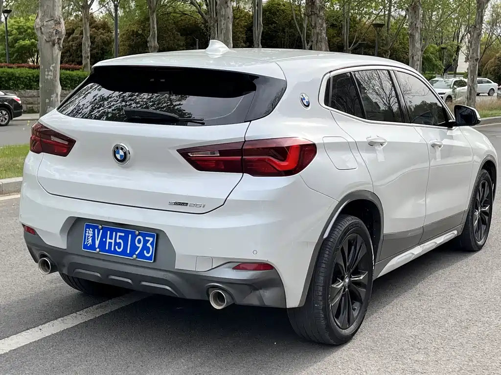 BMW X2 2023 — фото 4