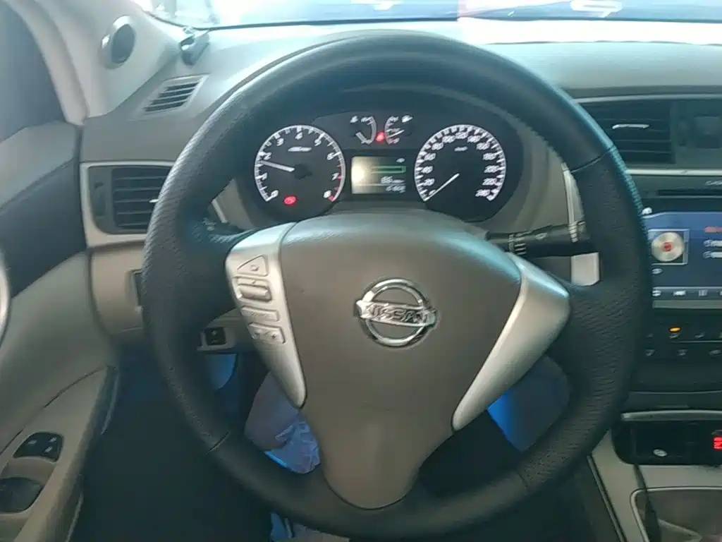 Nissan Sylphy 2015 — фото 11