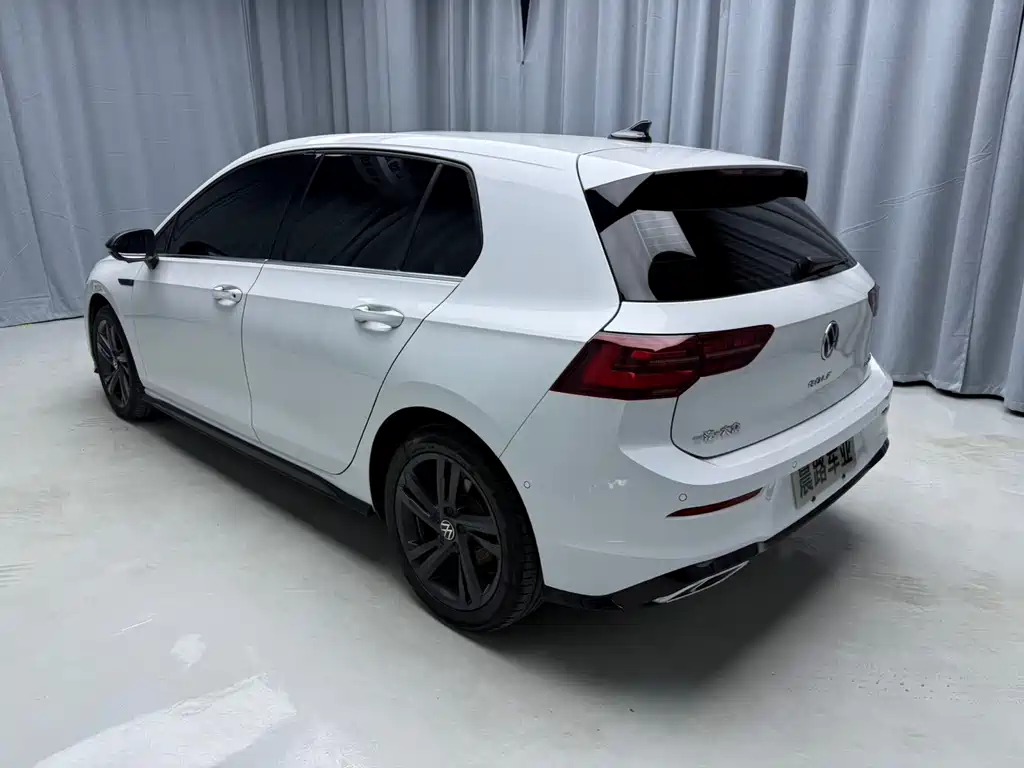 Volkswagen Golf 2022