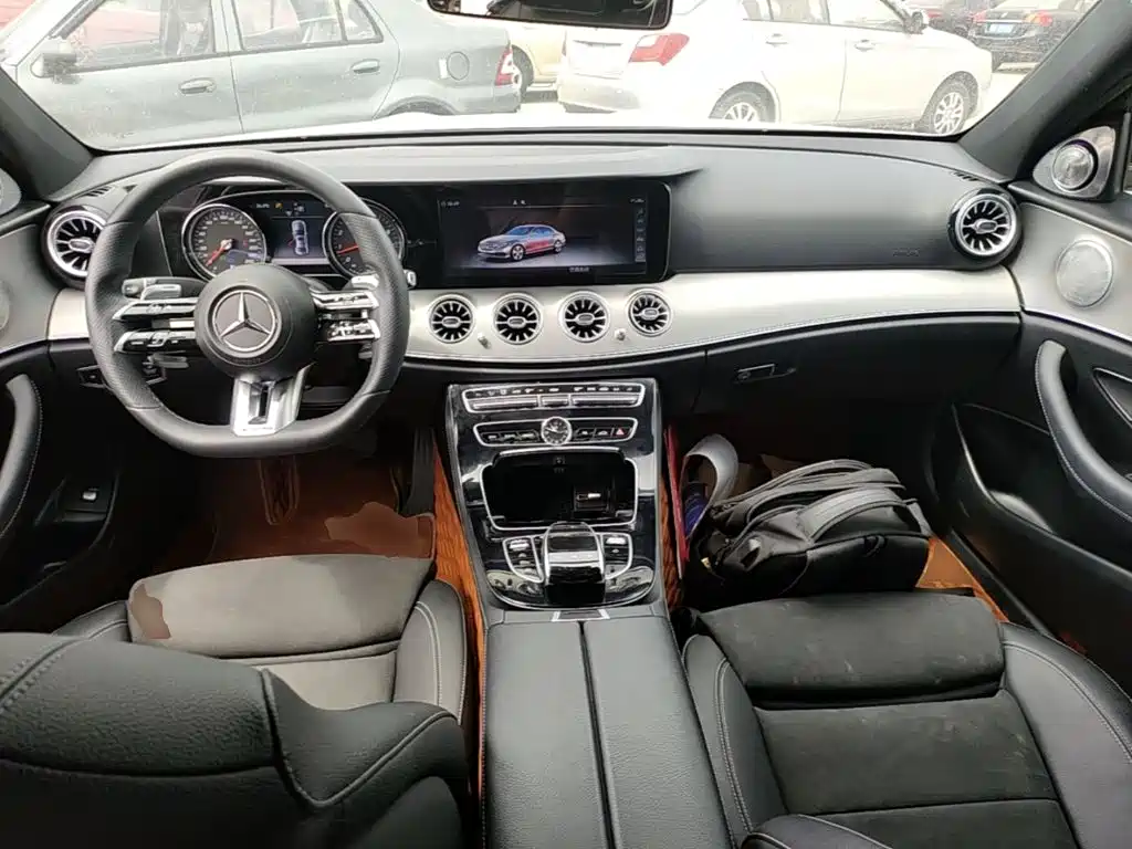 Mercedes-Benz E-Class 2017 — фото 10