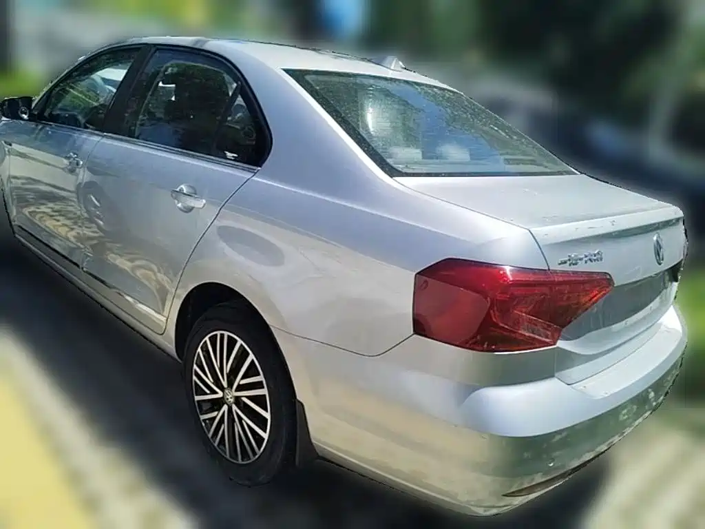 Volkswagen Jetta 2019 — фото 9