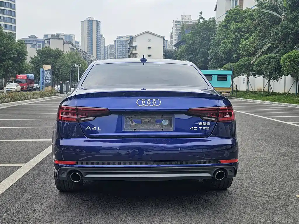 Audi A4L 2018 — фото 9