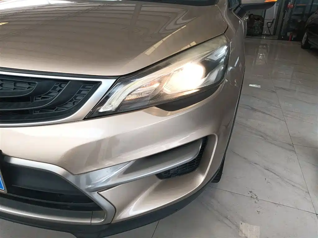 Geely Emgrand GS 2018 — фото 18