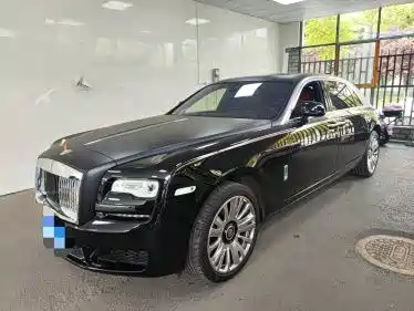Rolls-Royce Ghost 2018 — фото 1