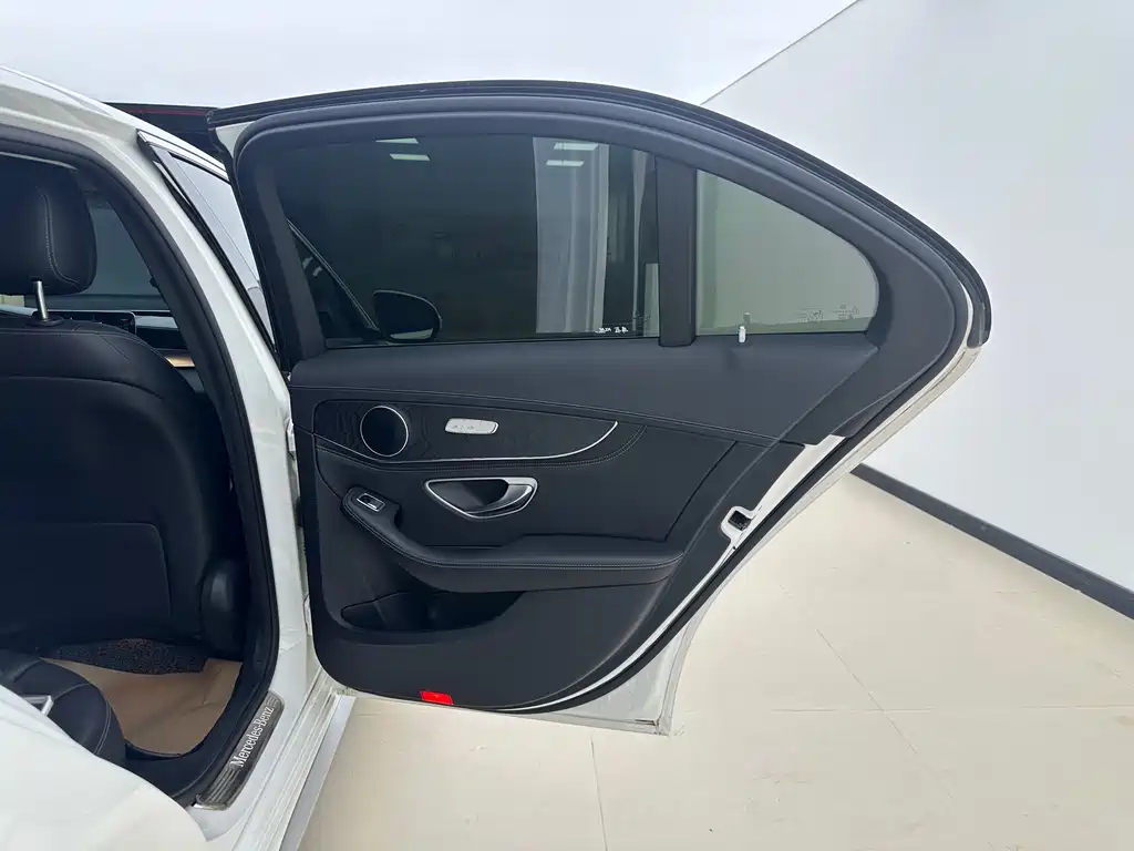 Mercedes-Benz C-Class 2020 — фото 22
