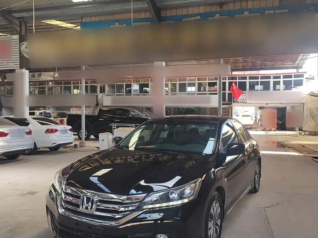 Honda Accord 2015 — фото 2