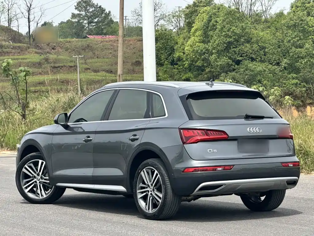 Audi Q5L 2020 — фото 6