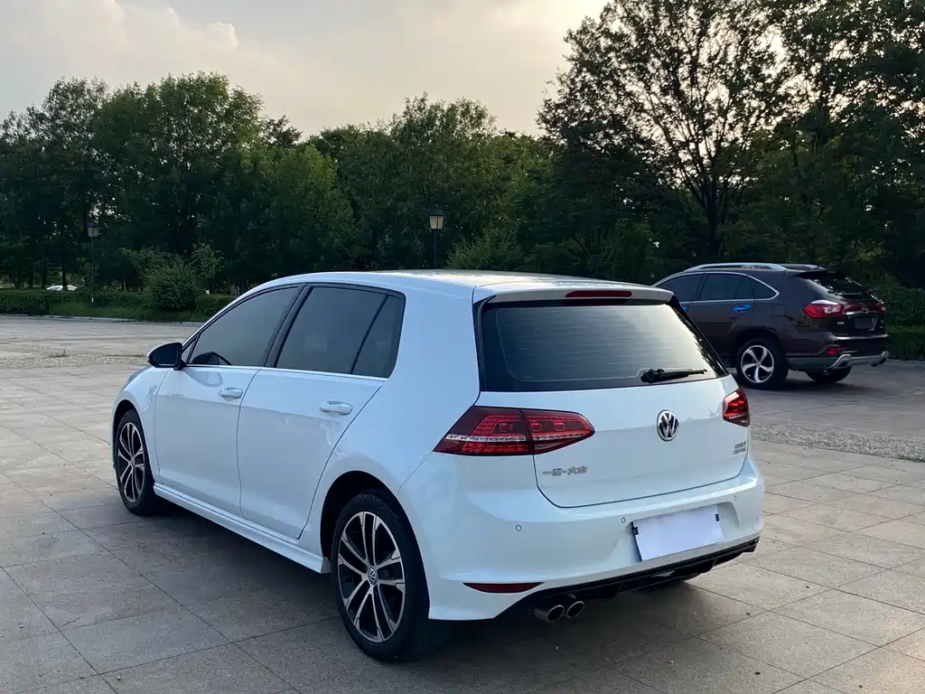 Volkswagen Golf 2016