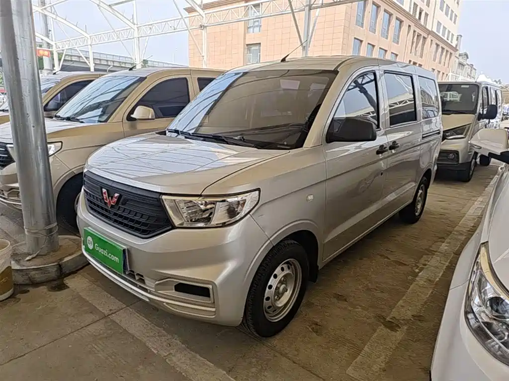 Wuling Hongguang V 2024 — фото 2