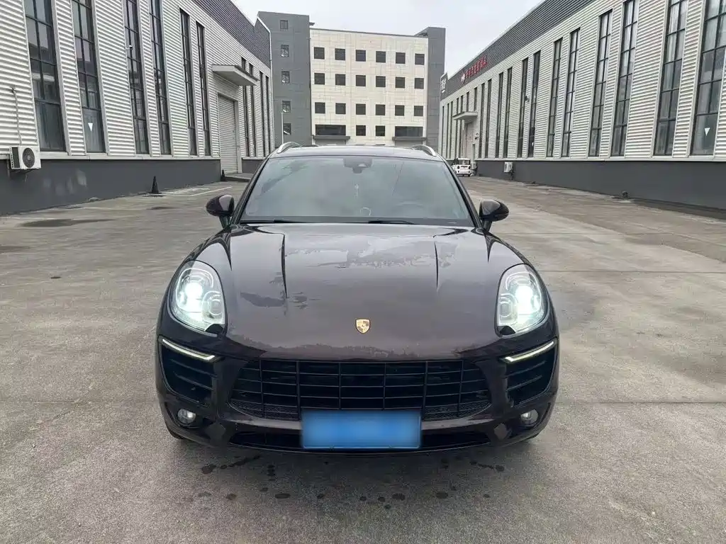 Porsche Macan 2016