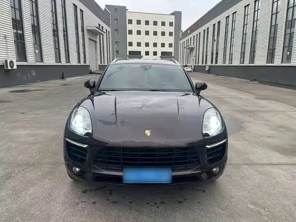 Porsche Macan 2016