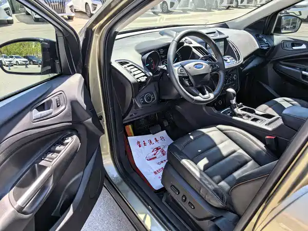 Ford Kuga 2017