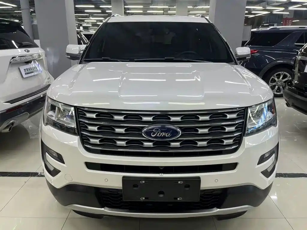 Ford Explorer 2017 — фото 4