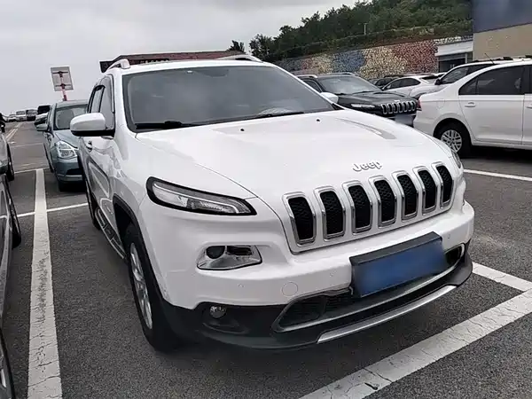 Jeep Cherokee 2016