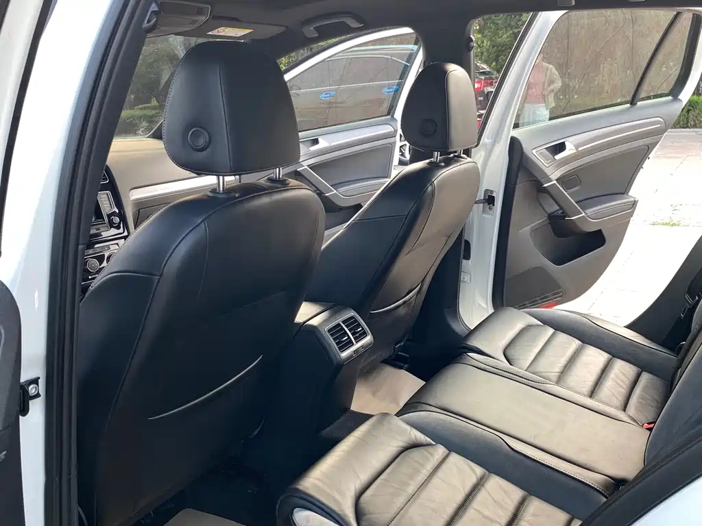 Volkswagen Golf 2016