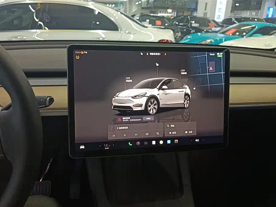Tesla Model Y 2022 — фото 14