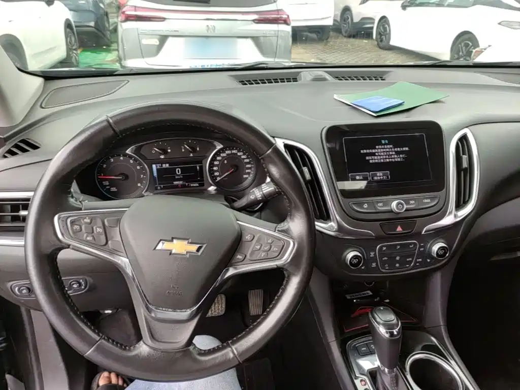 Chevrolet Equinox 2017 — фото 10