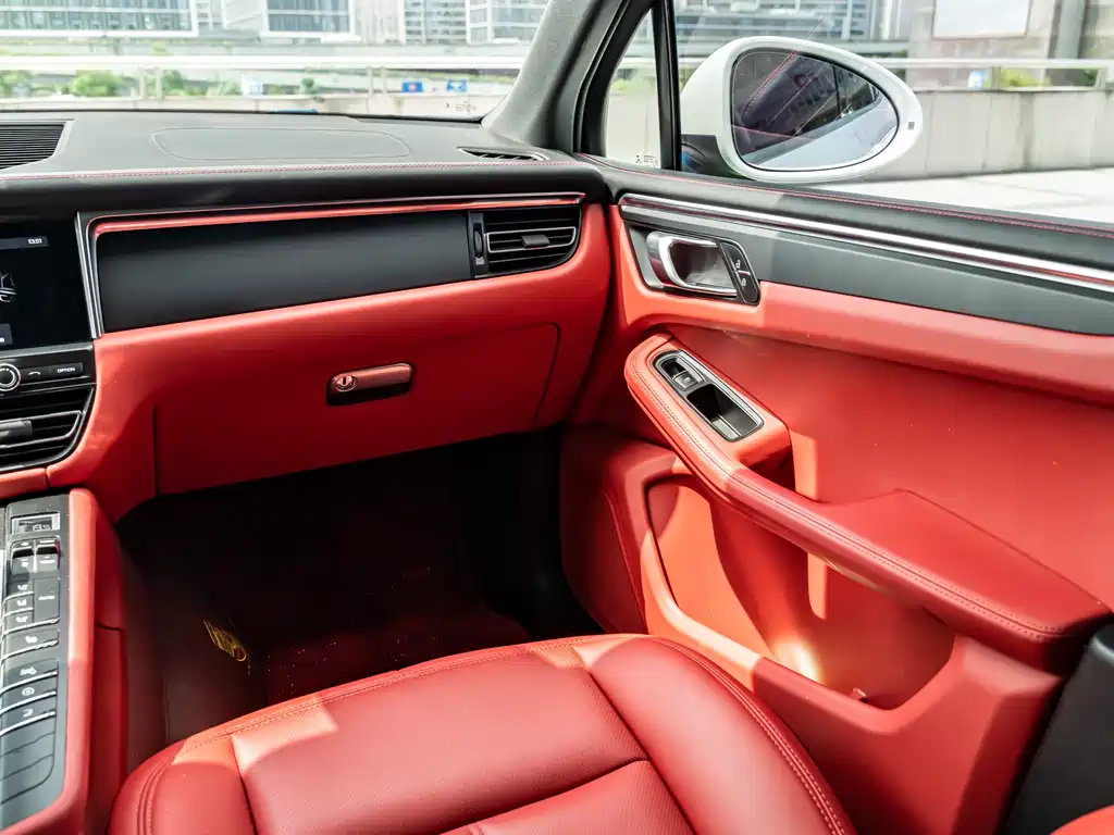 Porsche Macan 2020 — фото 20