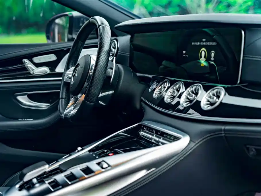 Mercedes-Benz AMG GT 2021 — фото 13
