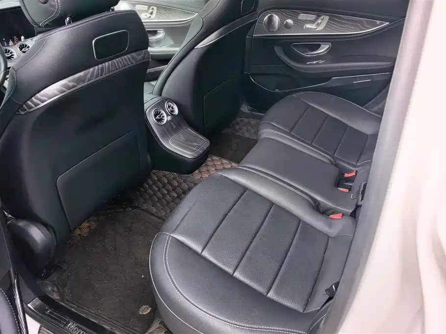 Mercedes-Benz E-Class 2021 — фото 11